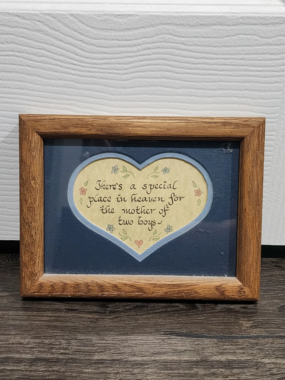 Sentimental Heart Frame Accent